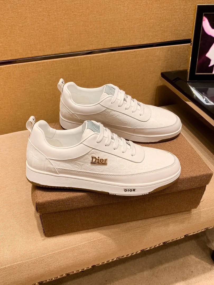 Men's shoes💰 420💰 [Dior] high-end men's shoes brand official website 1:1 latest masterpiece: the upper is made of Italian imported first-layer cowhide with a comfortable and breathable lining ➕original non-slip and wear-resistant outsole🔥, making walking more convenient and comfortable! An exclusive new model, a stunning work, a beautiful 1:1 replica [color] compared to the official quality! Create a fashionable personality to set off your uniqueness! A must-have for trendy men! Classic🔥Size: 38-44 Color: 🔥Multiple colors available🔥.